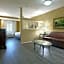 Azure Hotel & Suites Ontario, A Trademark Collection Hotel