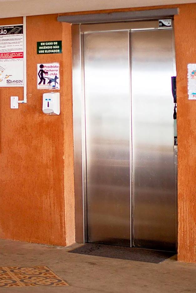 Incrível Apto com piscina e churrasq em Ubatuba SP