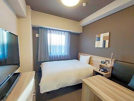 Semi Double Room - Non-Smoking
