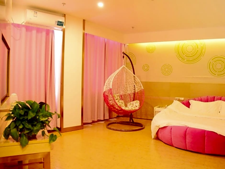 GreenTree Inn Taiyuan Wanbailin District West Bua Station Express Hotel