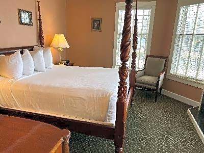 Stafford's Bay View Inn