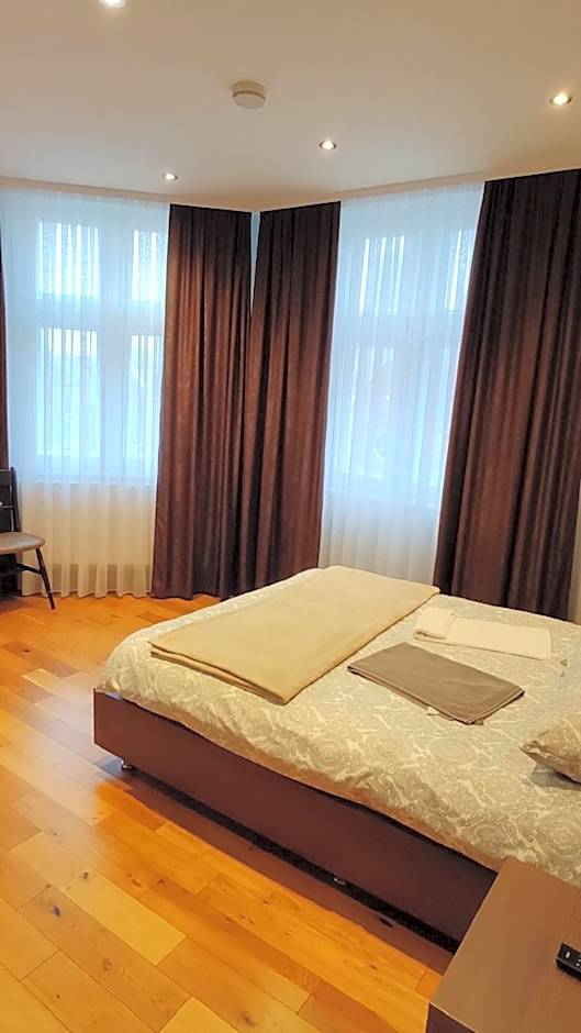 OYO The Kilburn Arms