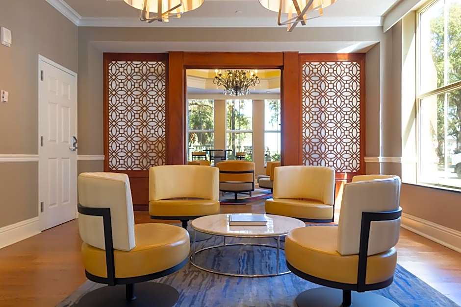 Holiday Inn Express Savannah - Historic District By IHG