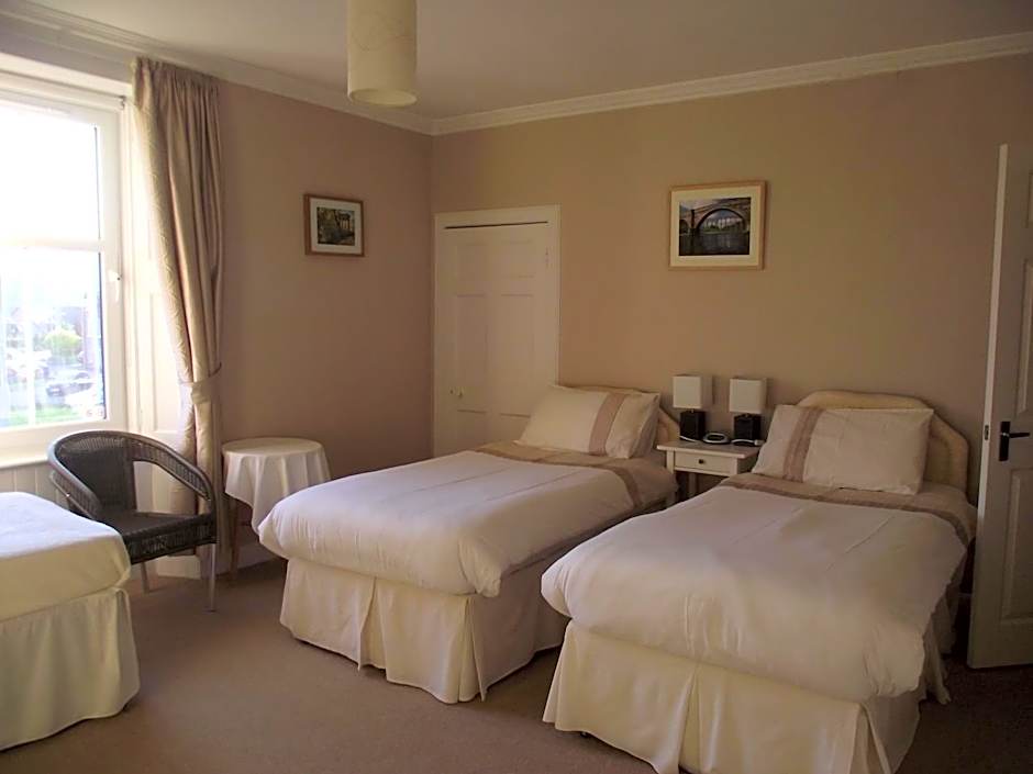 Broomfield House Bed and Breakfast