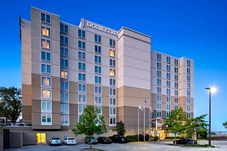 DoubleTree by Hilton Biloxi