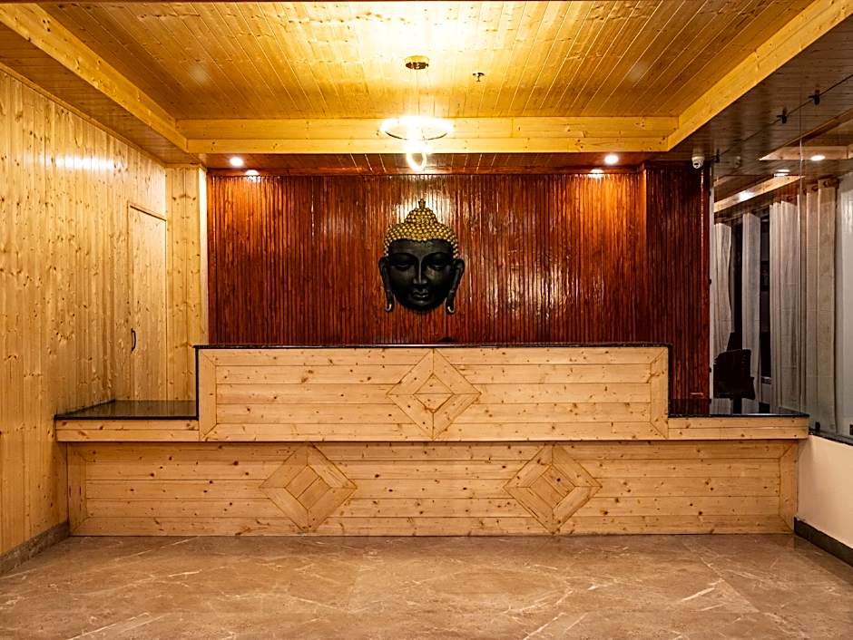 The Whitestone Inn & Suites ( A Centrally Heated Mountain & Valley View )