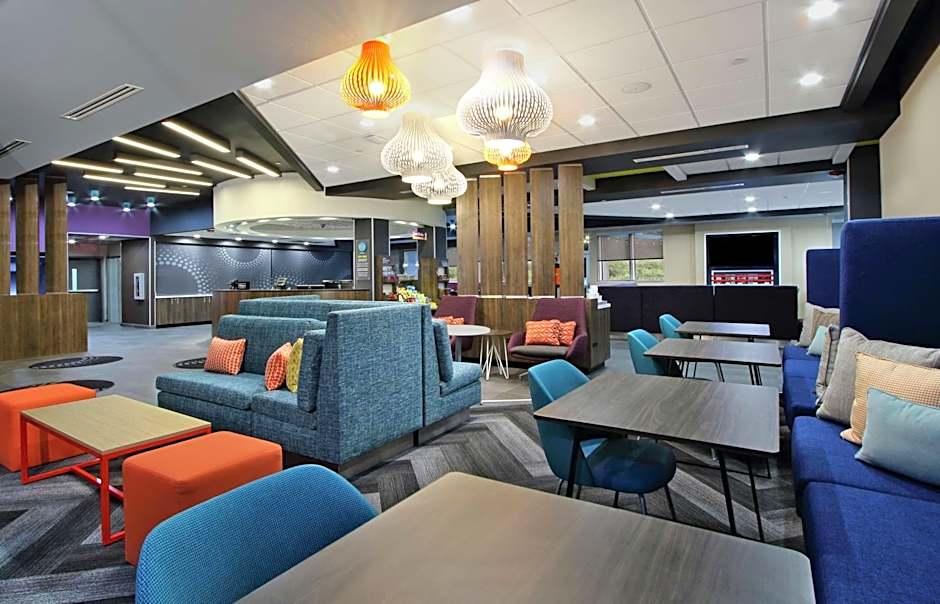 Tru by Hilton Mobile