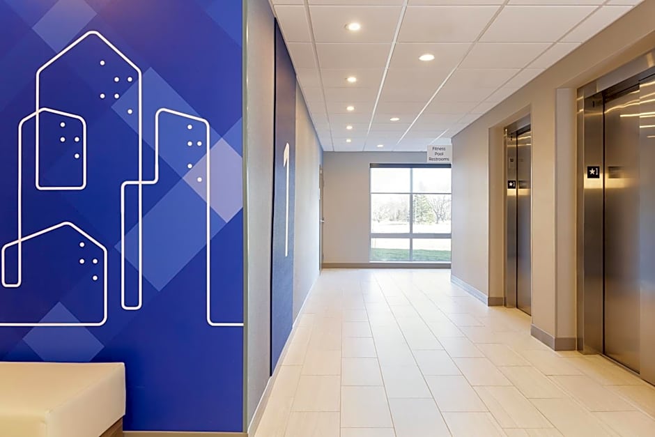 Holiday Inn Express Hotel & Suites Cincinnati Southeast Newport By IHG