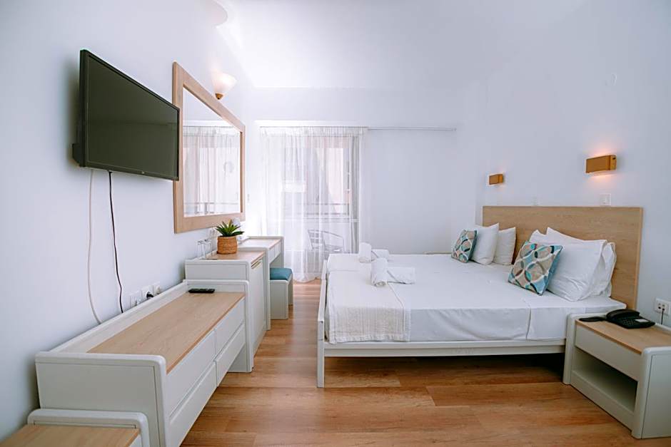 Santa Marina Unique Hotel