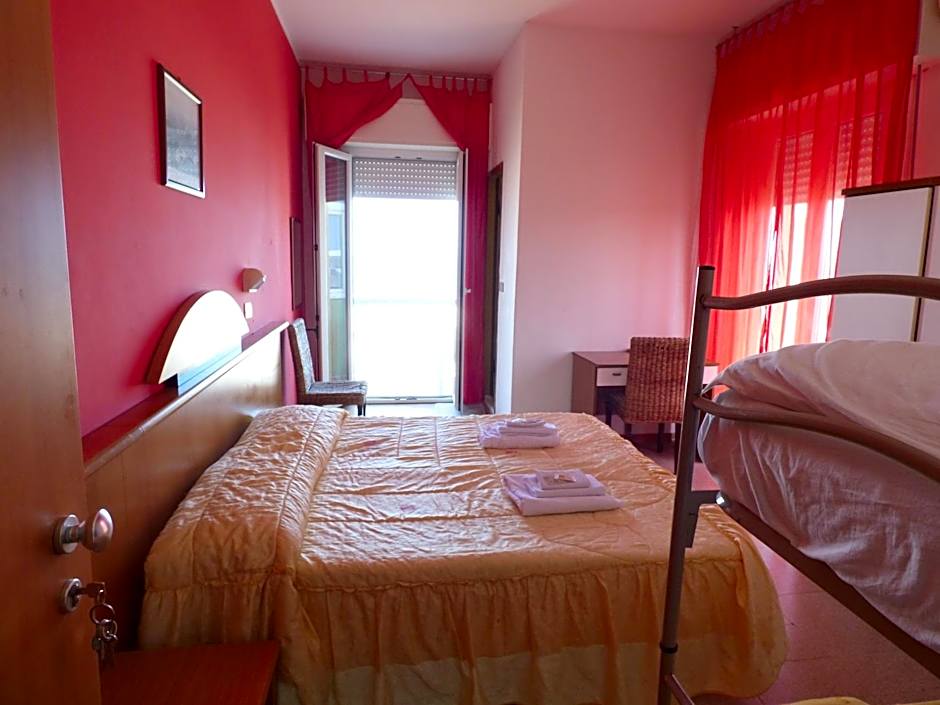 Consul Hotel