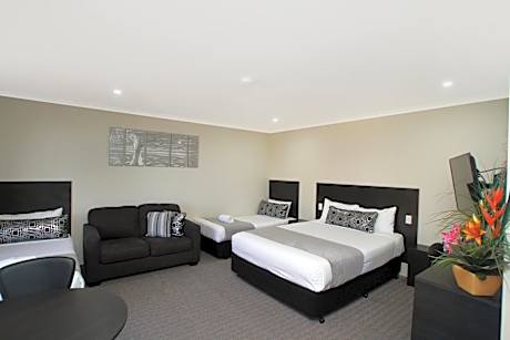 Executive Triple Room