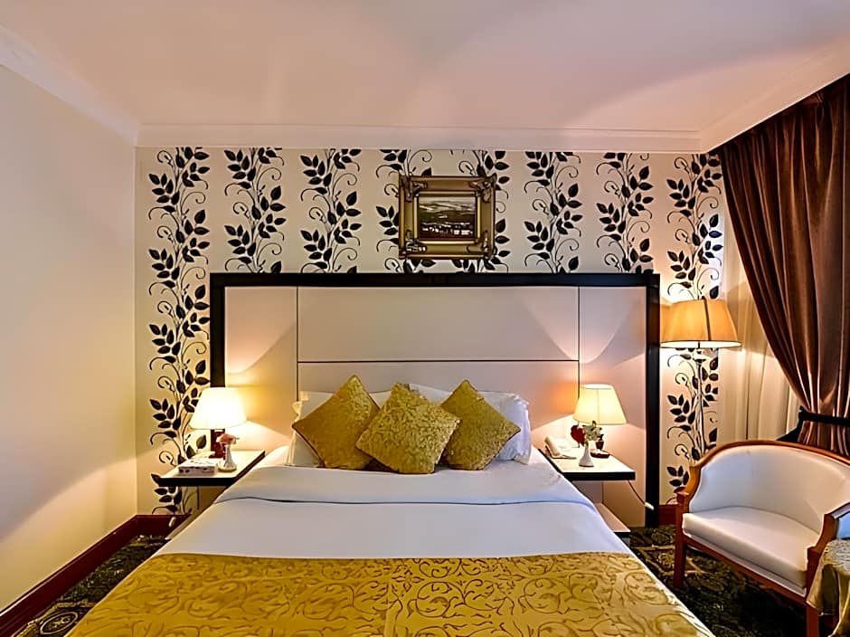 Zowar International Hotel