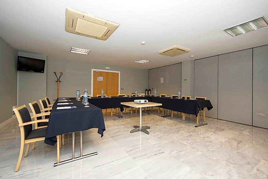 Holiday Inn Express Barcelona - Montmeló By IHG