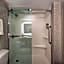 Holiday Inn Express & Suites Allentown-Dorney Park Area By IHG