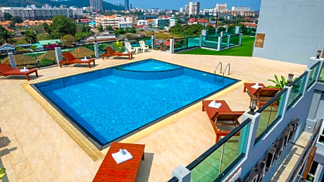 IRIS PALACE