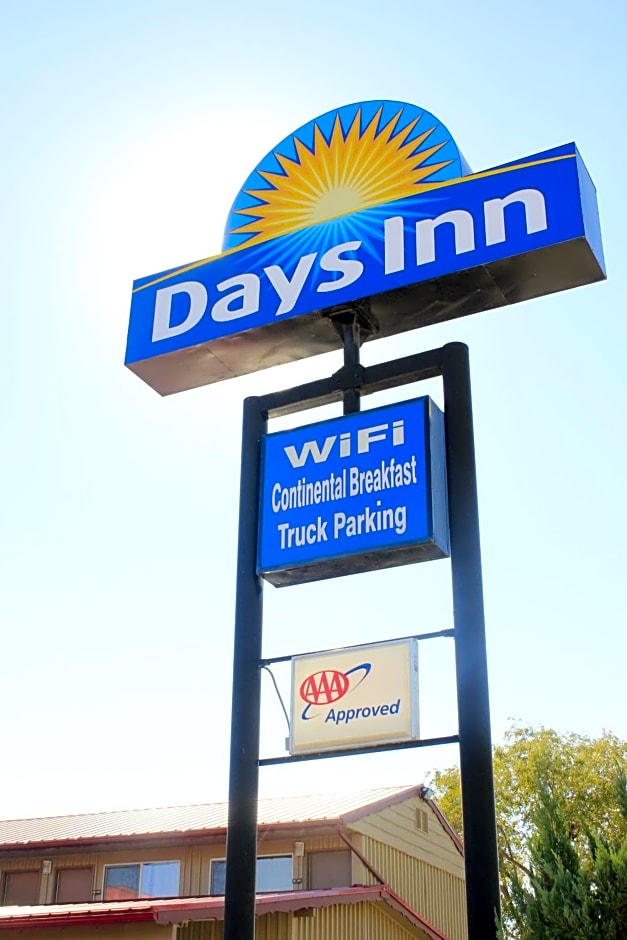Days Inn by Wyndham Elko