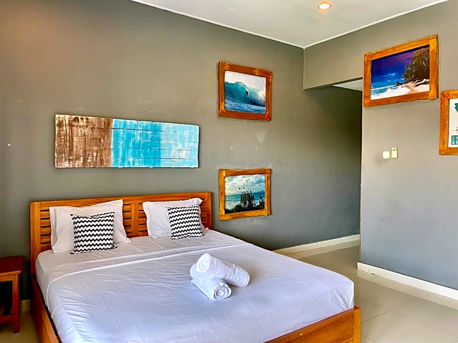 SURFERS HOUSE Batu Bolong - Adults only