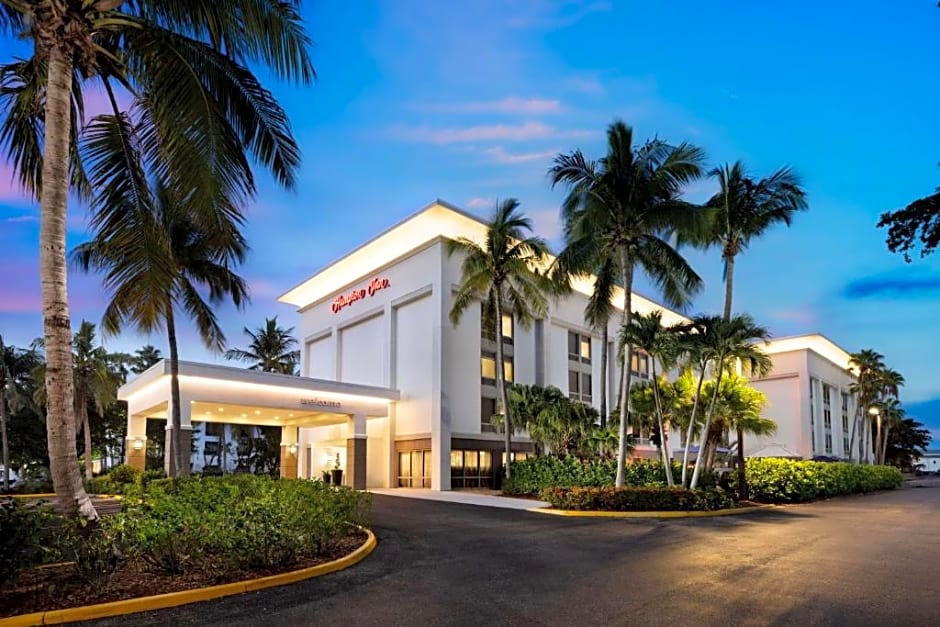 Hampton Inn By Hilton Naples-Central, Fl