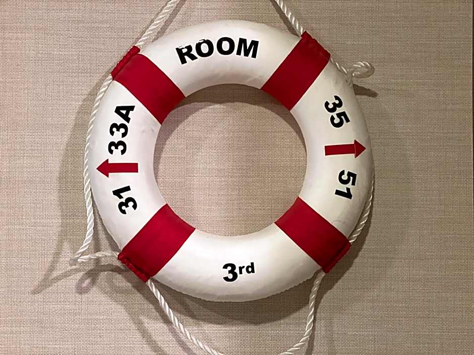 Lighthouse Hotel & Shortstay