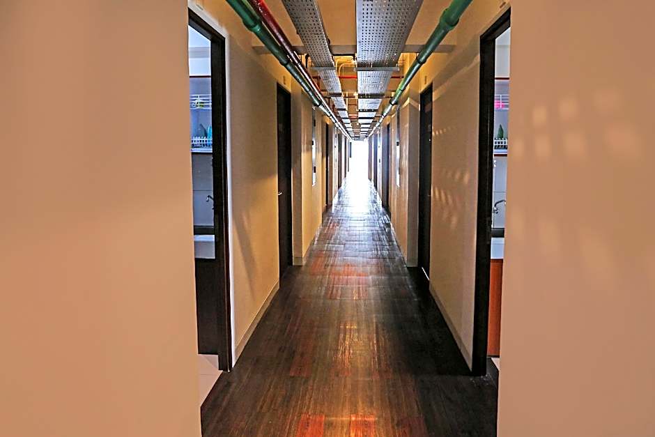 OYO 92317 Apartment Riverview By Alima View