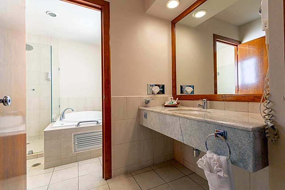 Plaza Uruapan Hotel 
