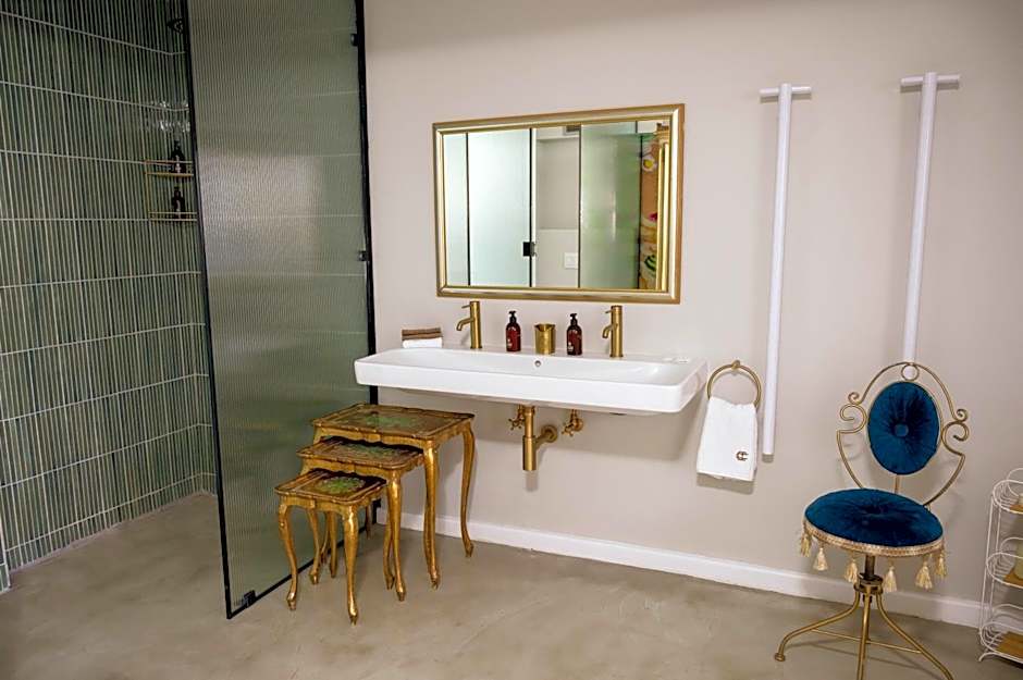 Rozenburg Guest House