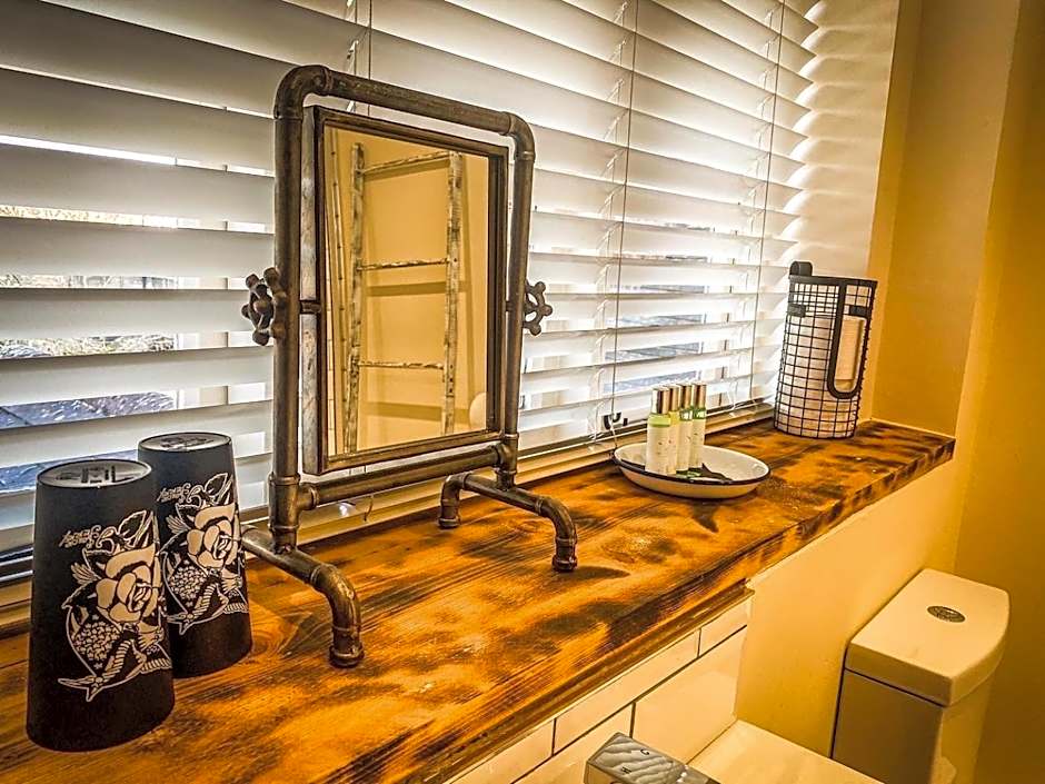 The Bridge at Riverside Suites