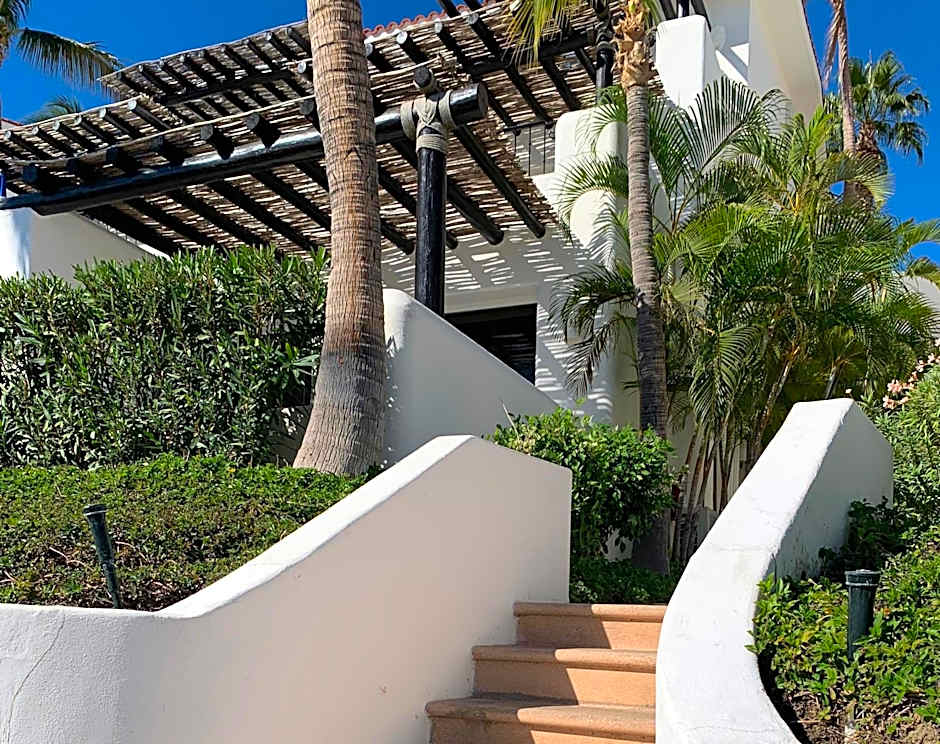Ocean View Cabo Condo Create Memories!!
