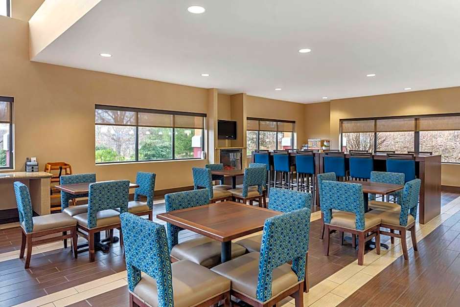 Comfort Suites Elkhart South