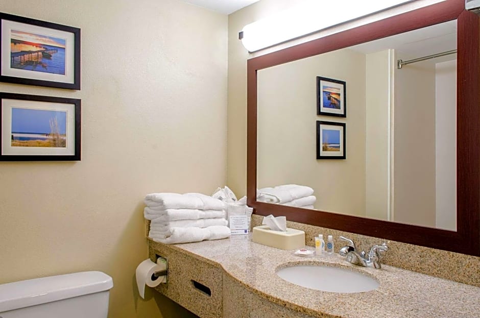 Comfort Inn & Suites Biloxi-D'Iberville