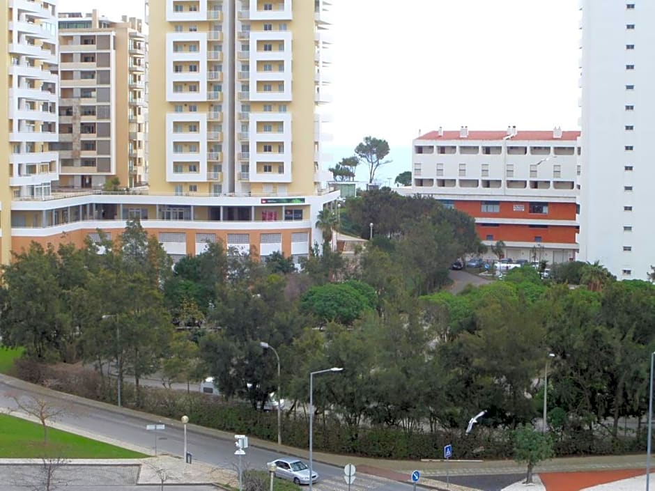 Clube dos Arcos – Praia da Rocha, AZ