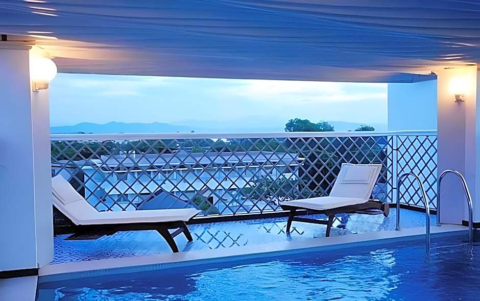 Moonlight Hotel Hue
