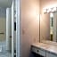 Studio City Court Yard Hotel