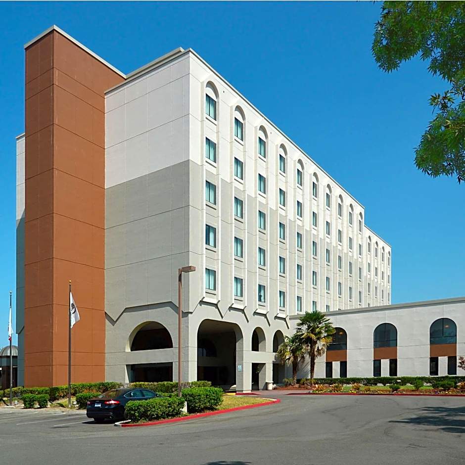 DoubleTree By Hilton Newark - Fremont