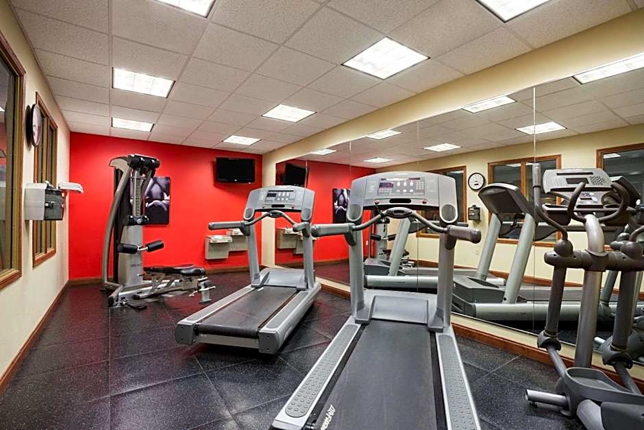 Country Inn & Suites by Radisson, Washington at Meadowlands, PA