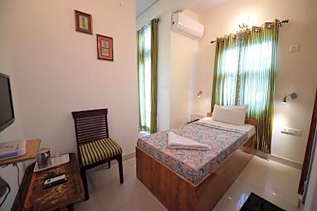 Single Room with Balcony