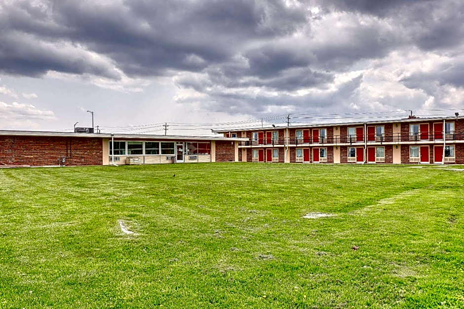 Suburban Studios Neenah-Appleton