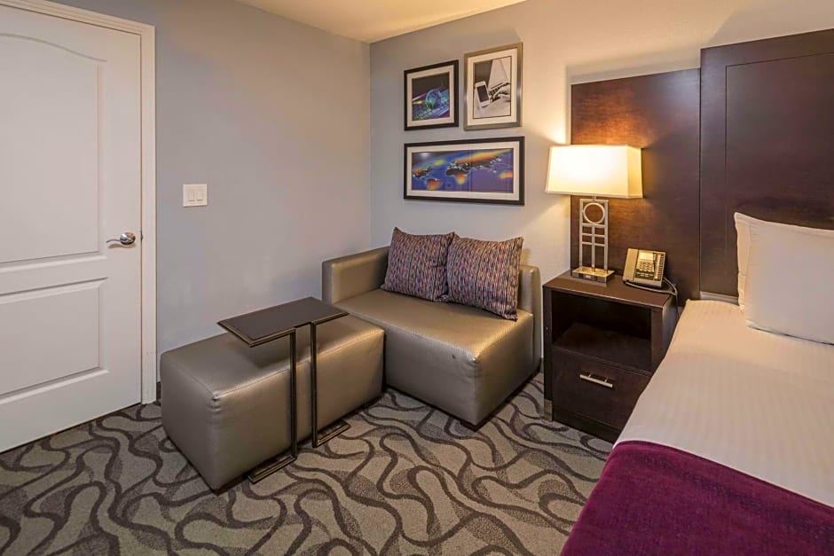 La Quinta Inn & Suites by Wyndham San Jose Airport