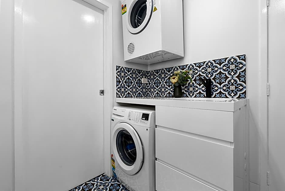 Villa Vaucluse Apartments