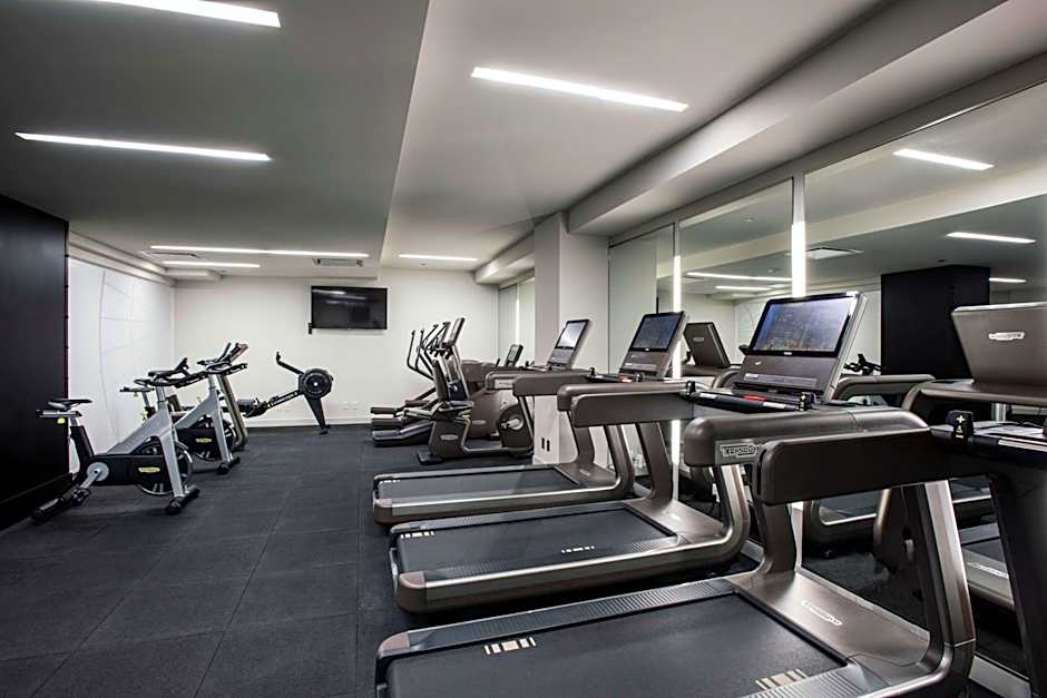 LondonHouse Chicago, Curio Collection by Hilton