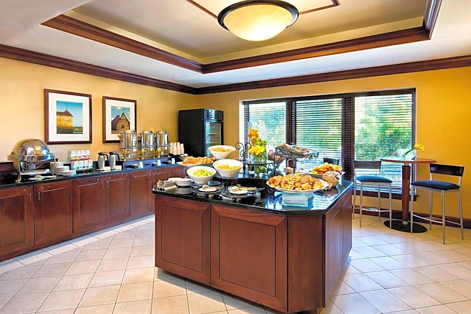 Sheraton Framingham Hotel & Conference Center