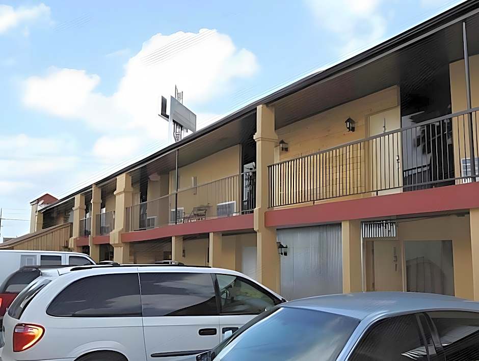 OYO Hotel Houston, TX near Medical Center NRG Stadium