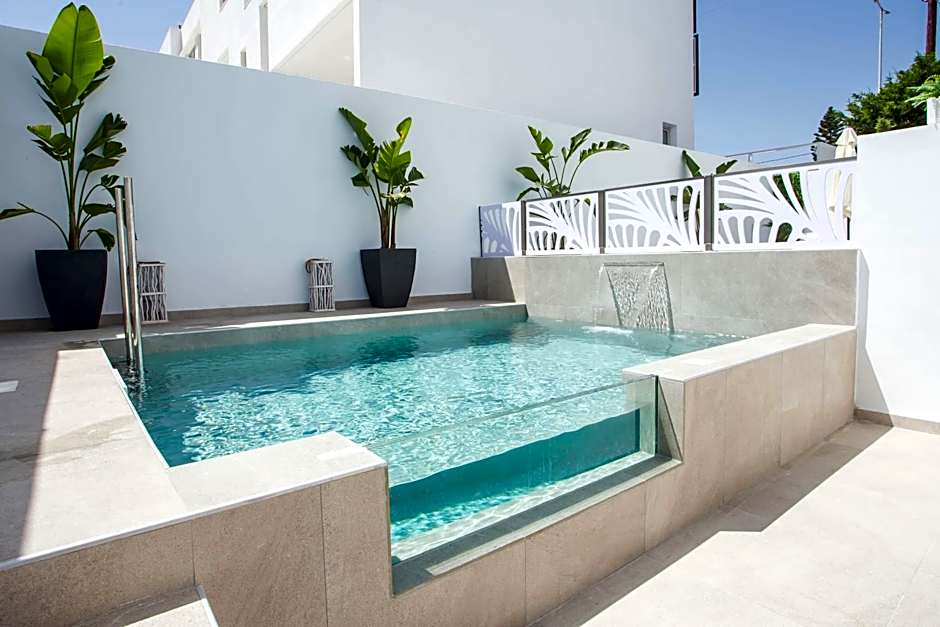 CasaStavris - Aparts & Pool Suites