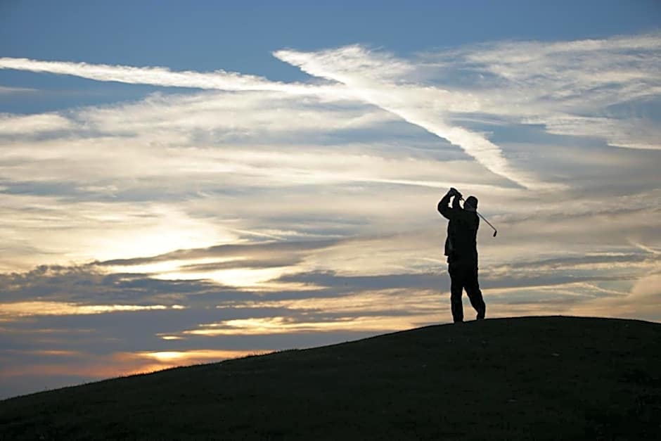 Wychwood Park Hotel and Golf Club