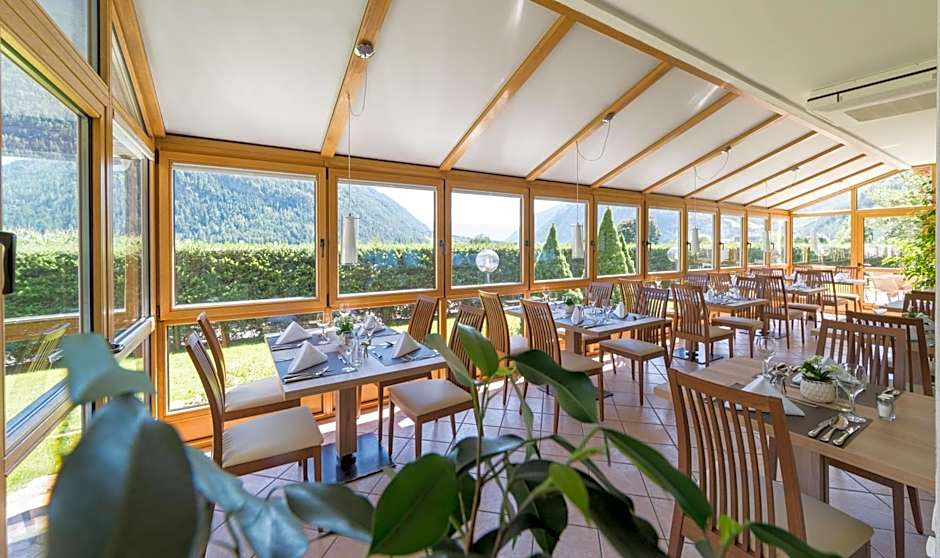 Hotel Mirabell