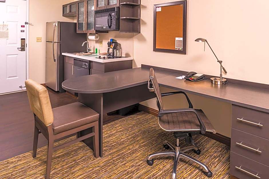 Candlewood Suites Kansas City By IHG