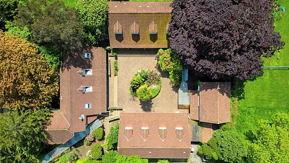 Cedars Inn by Greene King Inns