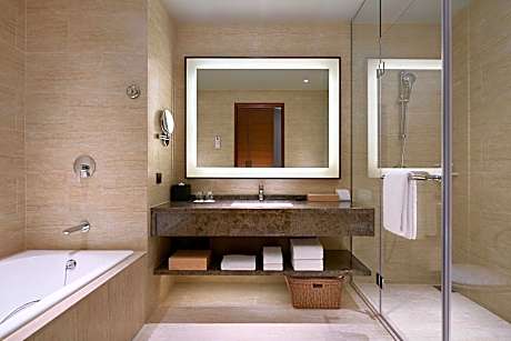 Deluxe Room, 2 Double Beds, City View