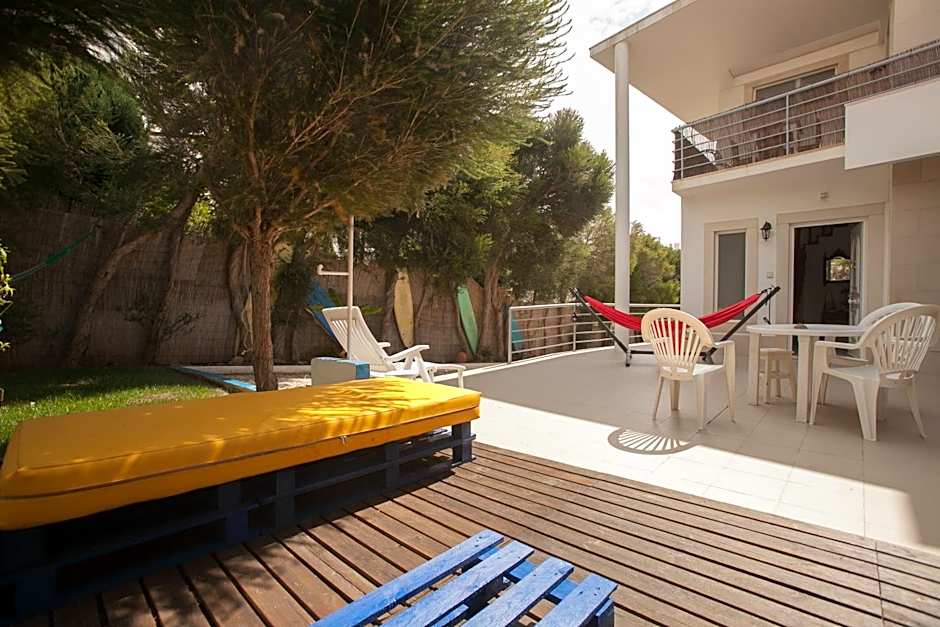 Ericeira Chill Hill Hostel & Private Rooms