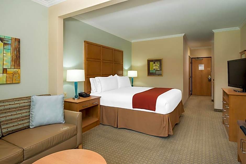 Holiday Inn Express & Suites Santa Clara - Silicon Valley By IHG